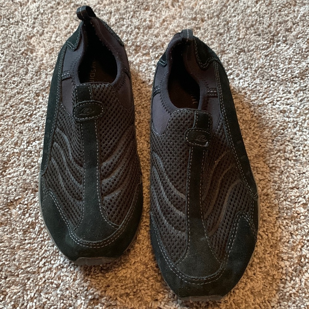 Easy Spirit Slip On Shoes